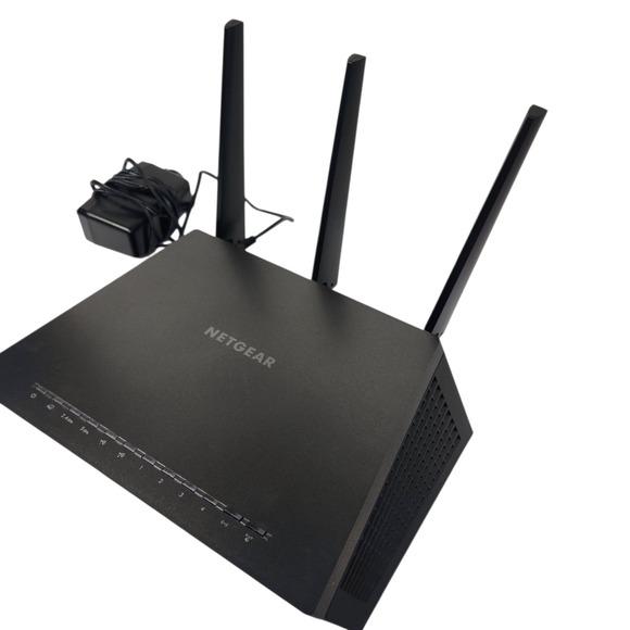 NETGEAR Nighthawk‎ AC1900 Smart WiFi Router R7000 High Wireless Router - Picture 2 of 5